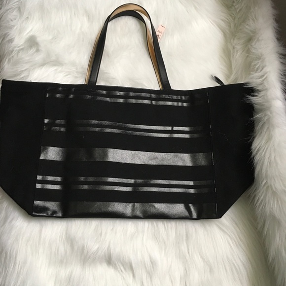 NWT Victoria Secret large zippered tote - Picture 4 of 6